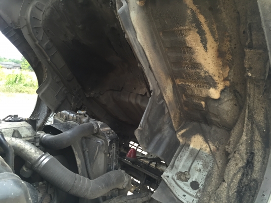 รถฮีโน่ 6 ล้อรั้ว ( ไม่ดั้ม ) FC4J  150 แรงม้า ปี 47.    สนใจติดต่อ  081 - 6079515