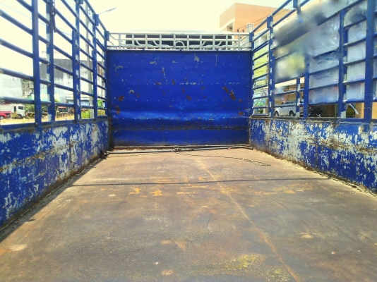 รถฮีโน่ 6 ล้อรั้ว ( ไม่ดั้ม ) FC4J  150 แรงม้า ปี 47.    สนใจติดต่อ  081 - 6079515