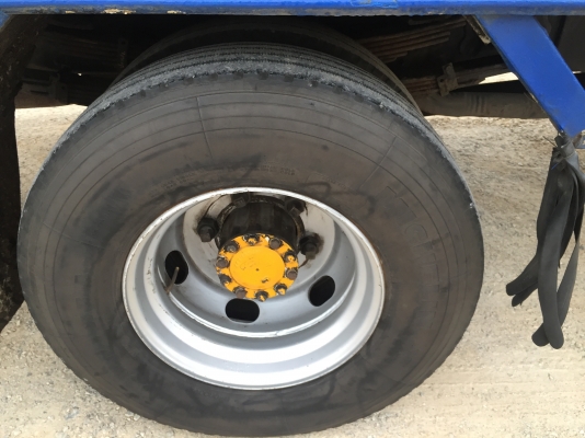 รถฮีโน่ 6 ล้อรั้ว ( ไม่ดั้ม ) FC4J  150 แรงม้า ปี 47.    สนใจติดต่อ  081 - 6079515