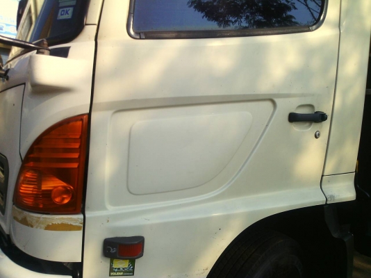 รถฮีโน่ 6 ล้อรั้ว ( ไม่ดั้ม ) FC4J  150 แรงม้า ปี 47.    สนใจติดต่อ  081 - 6079515