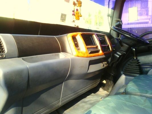 รถฮีโน่ 6 ล้อรั้ว ( ไม่ดั้ม ) FC4J  150 แรงม้า ปี 47.    สนใจติดต่อ  081 - 6079515