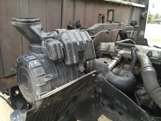 รถฮีโน่ 6 ล้อรั้ว ( ไม่ดั้ม ) FC4J  150 แรงม้า ปี 47.    สนใจติดต่อ  081 - 6079515