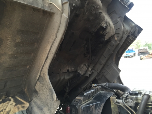 รถฮีโน่ 6 ล้อรั้ว ( ไม่ดั้ม ) FC4J  150 แรงม้า ปี 47.    สนใจติดต่อ  081 - 6079515