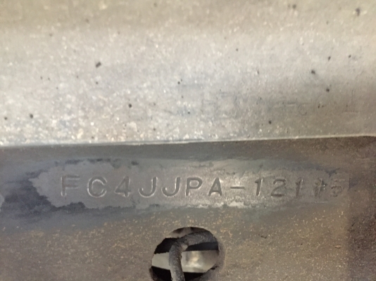 รถฮีโน่ 6 ล้อรั้ว ( ไม่ดั้ม ) FC4J  150 แรงม้า ปี 47.    สนใจติดต่อ  081 - 6079515