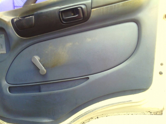 รถฮีโน่ 6 ล้อรั้ว ( ไม่ดั้ม ) FC4J  150 แรงม้า ปี 47.    สนใจติดต่อ  081 - 6079515