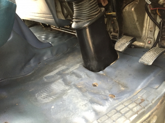 รถฮีโน่ 6 ล้อรั้ว ( ไม่ดั้ม ) FC4J  150 แรงม้า ปี 47.    สนใจติดต่อ  081 - 6079515