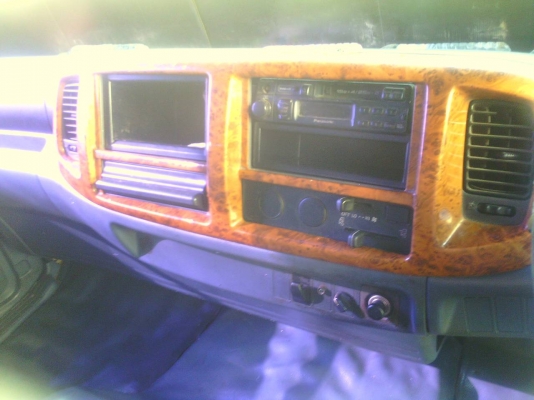 รถฮีโน่ 6 ล้อรั้ว ( ไม่ดั้ม ) FC4J  150 แรงม้า ปี 47.    สนใจติดต่อ  081 - 6079515