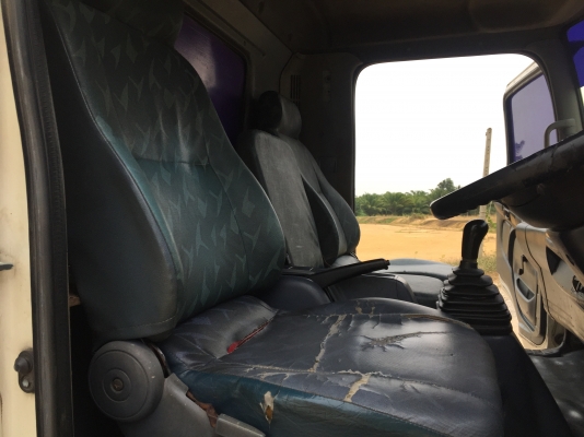 รถฮีโน่ 6 ล้อรั้ว ( ไม่ดั้ม ) FC4J  150 แรงม้า ปี 47.    สนใจติดต่อ  081 - 6079515