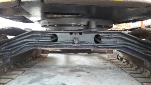 รถแบคโฮ KOMATSU PC 50UU มีหัวคลีบไม้และอ๋อยและบุ๋นกี๋แถมให้ พร้อมอะหลั่ย