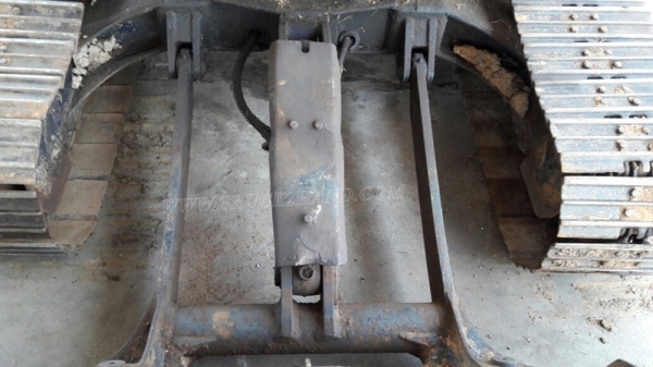 รถแบคโฮ KOMATSU PC 50UU มีหัวคลีบไม้และอ๋อยและบุ๋นกี๋แถมให้ พร้อมอะหลั่ย