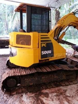 รถแบคโฮ KOMATSU PC 50UU มีหัวคลีบไม้และอ๋อยและบุ๋นกี๋แถมให้ พร้อมอะหลั่ย