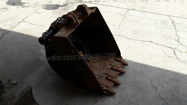 รถแบคโฮ KOMATSU PC 50UU มีหัวคลีบไม้และอ๋อยและบุ๋นกี๋แถมให้ พร้อมอะหลั่ย