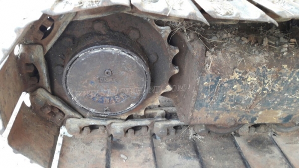 รถแบคโฮ KOMATSU PC 50UU มีหัวคลีบไม้และอ๋อยและบุ๋นกี๋แถมให้ พร้อมอะหลั่ย