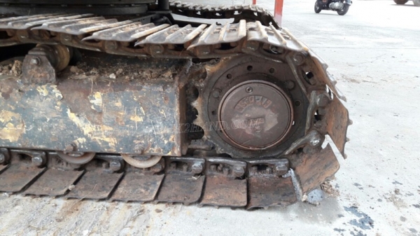 รถแบคโฮ KOMATSU PC 50UU มีหัวคลีบไม้และอ๋อยและบุ๋นกี๋แถมให้ พร้อมอะหลั่ย