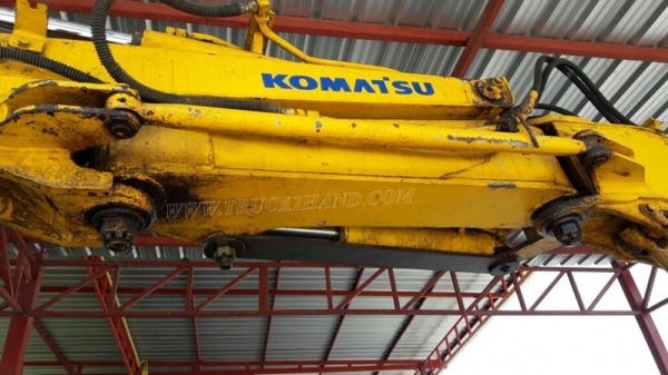 รถแบคโฮ KOMATSU PC 50UU มีหัวคลีบไม้และอ๋อยและบุ๋นกี๋แถมให้ พร้อมอะหลั่ย