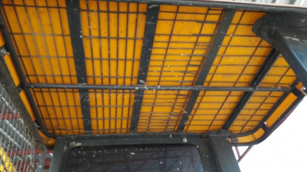 รถแบคโฮ KOMATSU PC 50UU มีหัวคลีบไม้และอ๋อยและบุ๋นกี๋แถมให้ พร้อมอะหลั่ย