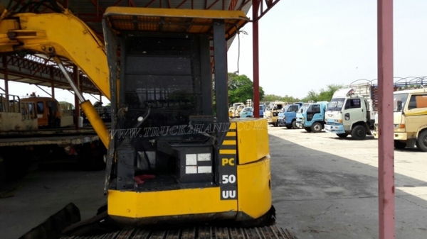 รถแบคโฮ KOMATSU PC 50UU มีหัวคลีบไม้และอ๋อยและบุ๋นกี๋แถมให้ พร้อมอะหลั่ย
