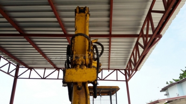 รถแบคโฮ KOMATSU PC 50UU มีหัวคลีบไม้และอ๋อยและบุ๋นกี๋แถมให้ พร้อมอะหลั่ย