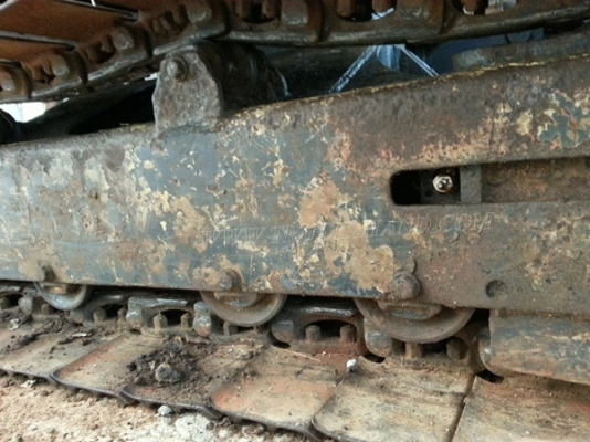 รถแบคโฮ KOMATSU PC 50UU มีหัวคลีบไม้และอ๋อยและบุ๋นกี๋แถมให้ พร้อมอะหลั่ย