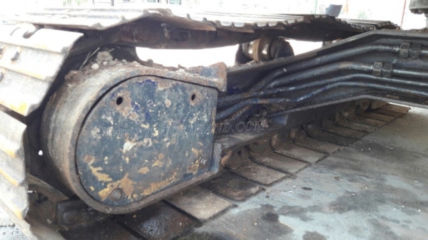 รถแบคโฮ KOMATSU PC 50UU มีหัวคลีบไม้และอ๋อยและบุ๋นกี๋แถมให้ พร้อมอะหลั่ย