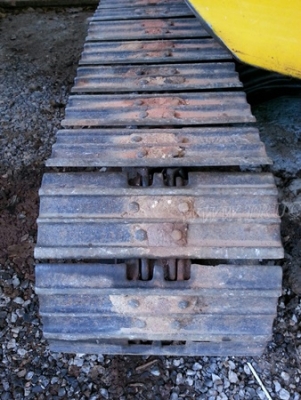 รถแบคโฮ KOMATSU PC 50UU มีหัวคลีบไม้และอ๋อยและบุ๋นกี๋แถมให้ พร้อมอะหลั่ย