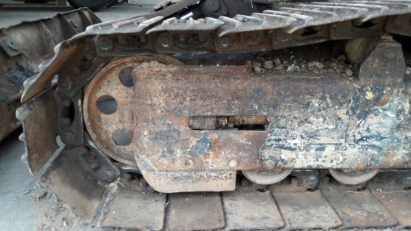 รถแบคโฮ KOMATSU PC 50UU มีหัวคลีบไม้และอ๋อยและบุ๋นกี๋แถมให้ พร้อมอะหลั่ย