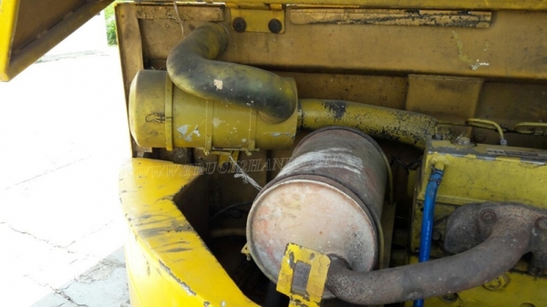 รถแบคโฮ KOMATSU PC 50UU มีหัวคลีบไม้และอ๋อยและบุ๋นกี๋แถมให้ พร้อมอะหลั่ย