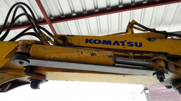รถแบคโฮ KOMATSU PC 50UU มีหัวคลีบไม้และอ๋อยและบุ๋นกี๋แถมให้ พร้อมอะหลั่ย