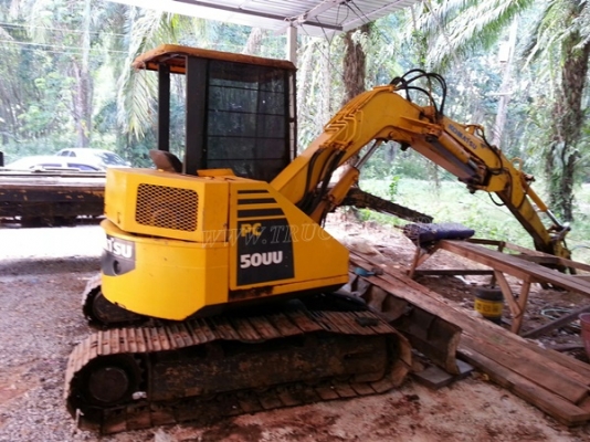 รถแบคโฮ KOMATSU PC 50UU มีหัวคลีบไม้และอ๋อยและบุ๋นกี๋แถมให้ พร้อมอะหลั่ย