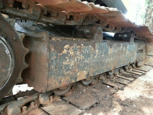 รถแบคโฮ KOMATSU PC 50UU มีหัวคลีบไม้และอ๋อยและบุ๋นกี๋แถมให้ พร้อมอะหลั่ย