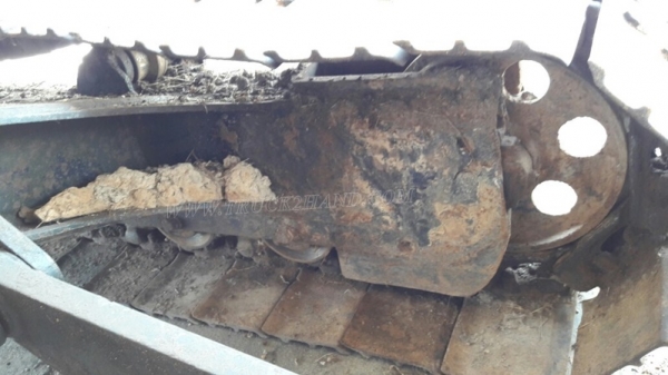 รถแบคโฮ KOMATSU PC 50UU มีหัวคลีบไม้และอ๋อยและบุ๋นกี๋แถมให้ พร้อมอะหลั่ย