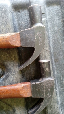 ขายค้อนตราเหรียญทองขนาด27mmขนาด25mm.Made in W-GERMANY.