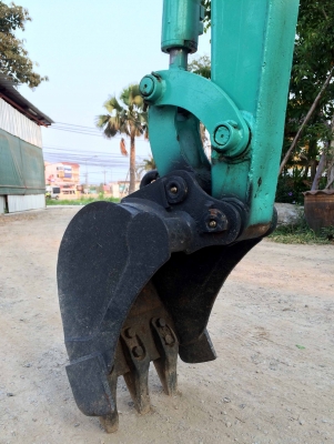 ขายรถแบคโฮ สภาพสวย รถนำเข้าจากญี่ปุ่น ติดต่อ 086-324-1992