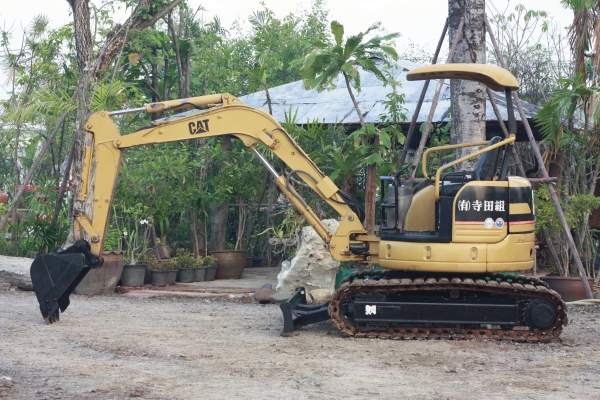 ขายรถแบคโฮ สภาพสวย รถนำเข้าจากญี่ปุ่น ติดต่อ 086-324-1992