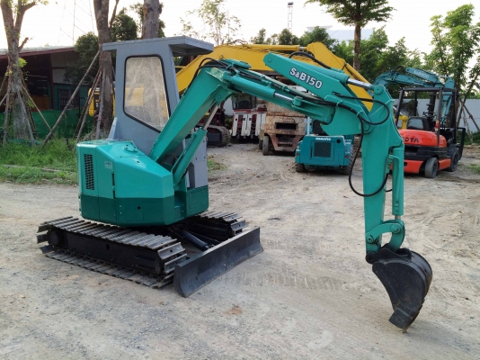 ขายรถแบคโฮ รถนำเข้าจากญี่ปุ่น ติดต่อ 086-775-7900, 086-324-1992