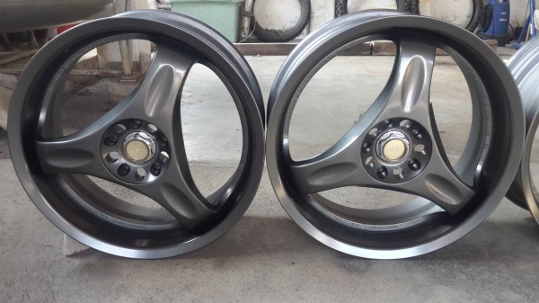 ล้อ RAYS แท้ C Ultar ลายกางเกงใน น้ำหนักเบา ขอบ 17 ใส่ 5 รู100 114 กว้าง 7 นิ้ว of 45 ฝา Rays อยู่ครบ