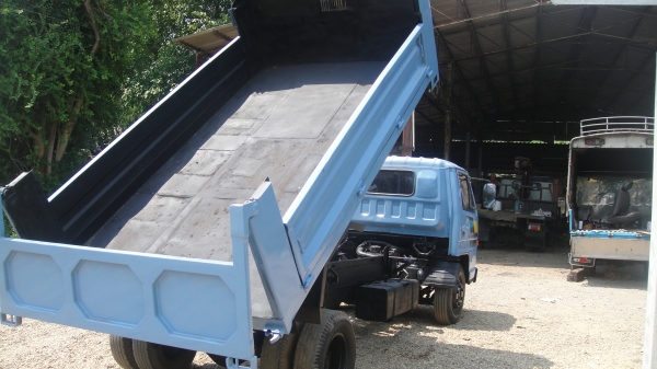 ISUZU NPR ดั๊ม5คิว เครื่อง4HD1เทอร์โบ135แรง เพาเวอร์ เอฟหน้า-หลัง เครื่ิองดี คัสฃีสวย ราคาถูก สัญญาฃื้อขาย บิลเครื่อง ไม่มีเล่ม