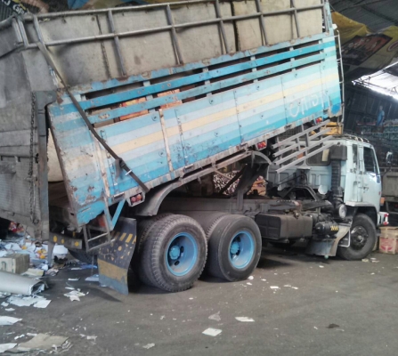 ขายราคา 555,000บ สิบล้อ อีซูซุ ร็อคเล็ก FVM12NY175เพาเดียว ดั้มมีเนียม สภาพดีหัวบางเดิมสวยพร้อมใช้ ทะเบียนพร้อมโอน ขายราคา 555,000บ สิบล้อ อีซูซุ ร็อคเล็ก FVM12NY175เพาเดียว ดั้มมีเนียม สภาพดีหัวบางเดิมสวยพร้อมใช้ ทะเบียนพร้อมโอน