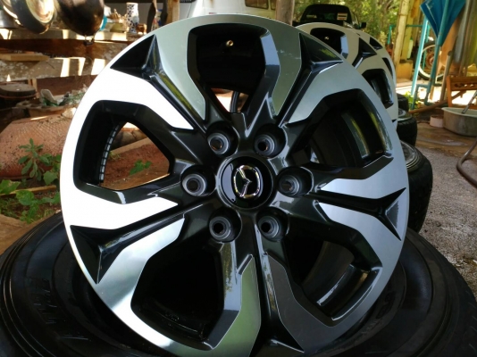 ขายครับติดรถ BT50PRO ปี16 10000 บาท ต่อรองได้