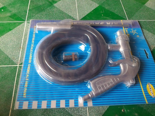 ชุดปืนพ่นทรายทำความสะอาดผิวชิ้นงาน แค่ต่อลมเข้าใช้งานดูทรายหรือผงเหล็กพ่นได้เลย