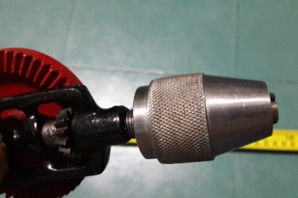 ขายสว่านมือหมุนขนาด3/8 ตราเพชรงานใหม่เก่าเก็บ