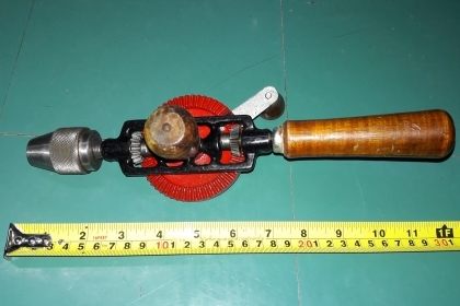 ขายสว่านมือหมุนขนาด3/8 ตราเพชรงานใหม่เก่าเก็บ