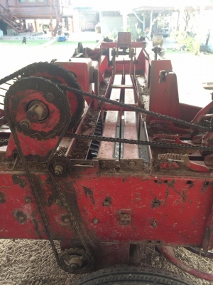 ขายเครื่องอัดฟาง แมสซี่ 124 ป้ายเหลือง สวยๆๆ ขายเครื่องอัดฟาง แมสซี่ 124 ป้ายเหลือง สวยๆๆ