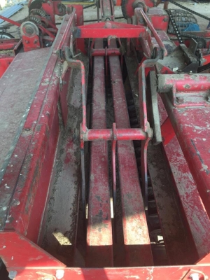 ขายเครื่องอัดฟาง แมสซี่ 124 ป้ายเหลือง สวยๆๆ ขายเครื่องอัดฟาง แมสซี่ 124 ป้ายเหลือง สวยๆๆ