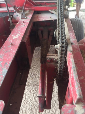 ขายเครื่องอัดฟาง แมสซี่ 124 ป้ายเหลือง สวยๆๆ ขายเครื่องอัดฟาง แมสซี่ 124 ป้ายเหลือง สวยๆๆ