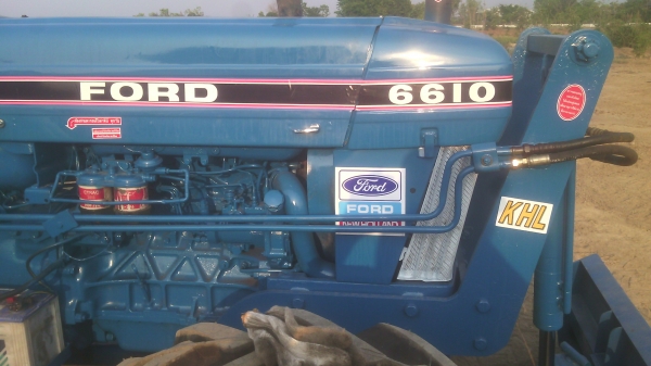 ขายรถไถฟอรด็รุถ่น6610    สองเพลาคานหน้าคาลาโล่   มีใบอินวอย0810076640