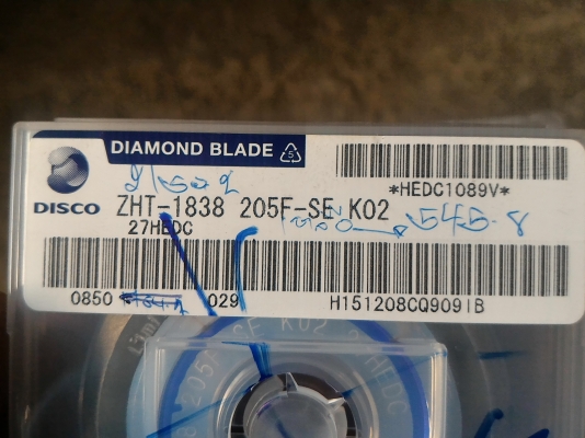 ใบตัดแบบบางพิเศษ เป็นใบเพชรชนิด DIAMOND BLADE ยี้ห้อ DISCO จากญี่ปุ่น ขนาดโต 55 มม. รูสวม 19 มม. รายละเอียดตัวเลขต่างๆตามภาพ ที่งหมด