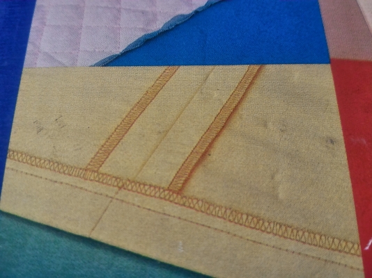 OVERLOCK STITCHER ชุดเย็บโพ้งเย็บริมผ้าเป็นอุปกรณ์เสริมสำหรับติดจักรเย็บผ้าที่มีอยู่แล้วได้ทุกรุ่น