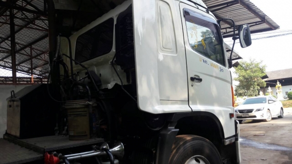 ขายหัวรถบรรทุก10ล้อ HINO 380แรงม้า ปี51 ราคา 1,700,000