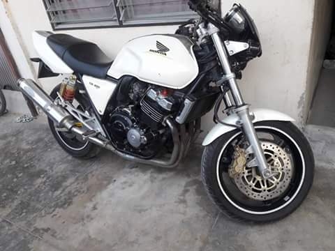 ขายCB 400 ปี98 คาบูไฟฟ้า รถจบรับรอง คุ้มราคาแน่นอน ขายCB 400 ปี98 คาบูไฟฟ้า รถจบรับรอง คุ้มราคาแน่นอน